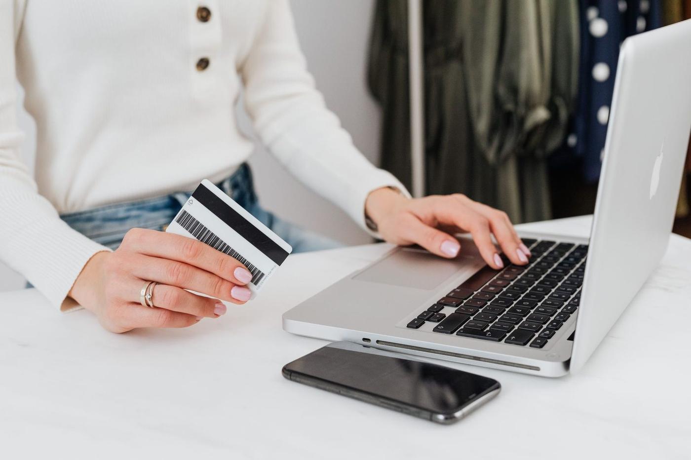 مقایسه اکسپاتریو، فینتیبا و کوراکل