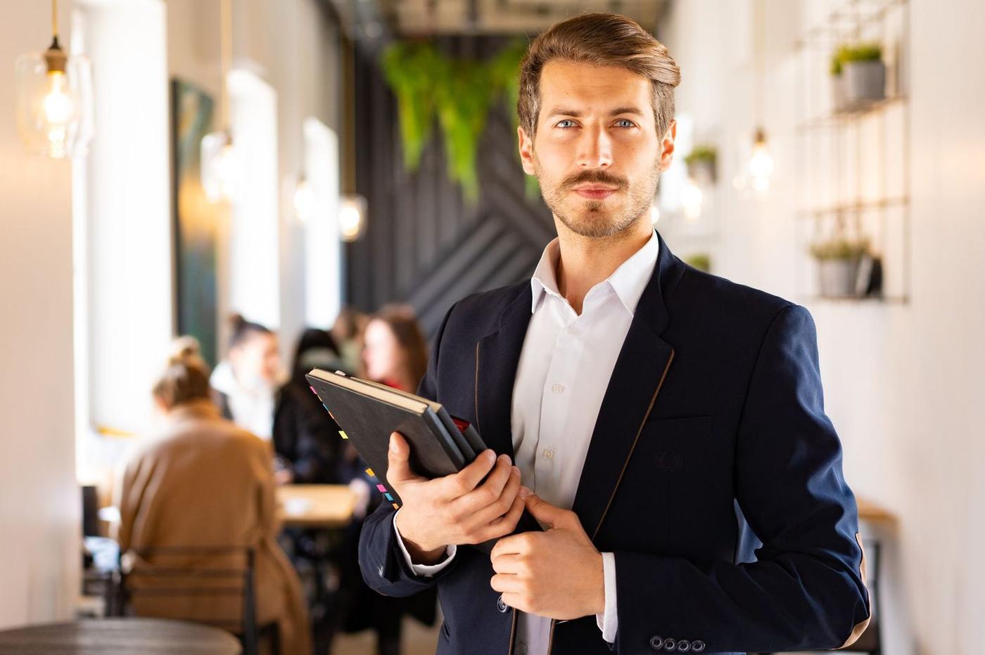 گلدن ویزای امارات — راهنمای کامل ۲۰۲۶