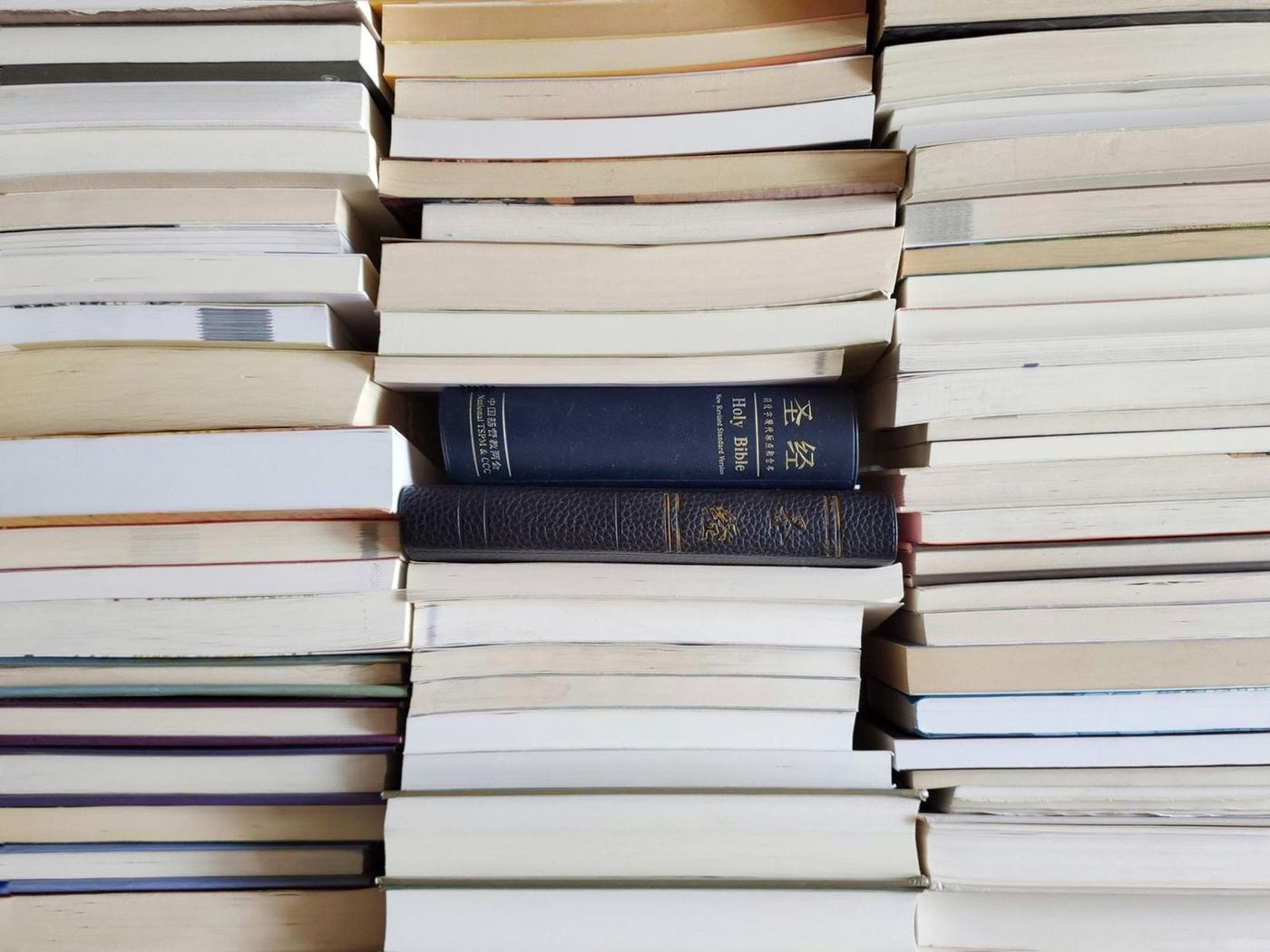 کتابها و منابع آمادهسازی آزمون زبان انگلیسی