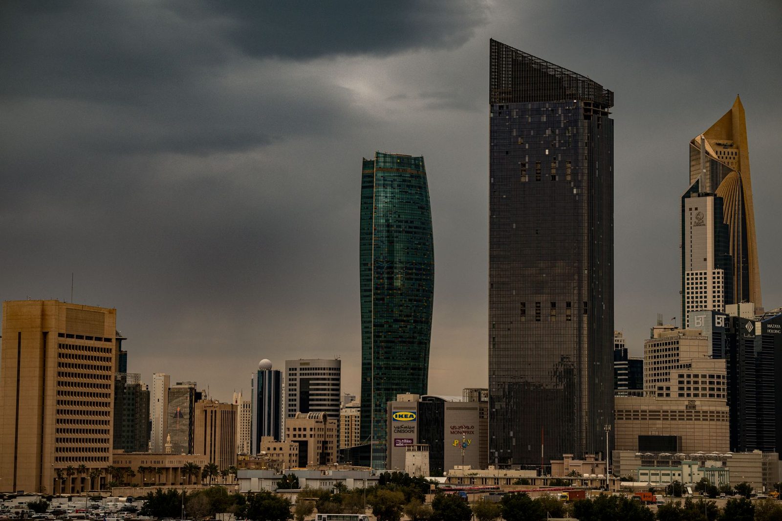 معماری مدرن و برجهای تجاری کویت سیتی