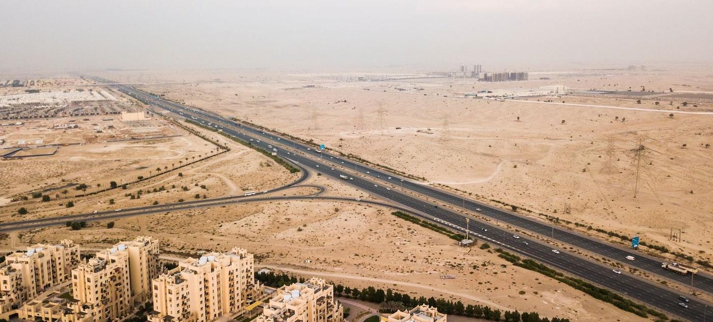جاده ترانزیتی بین امارات و قطر