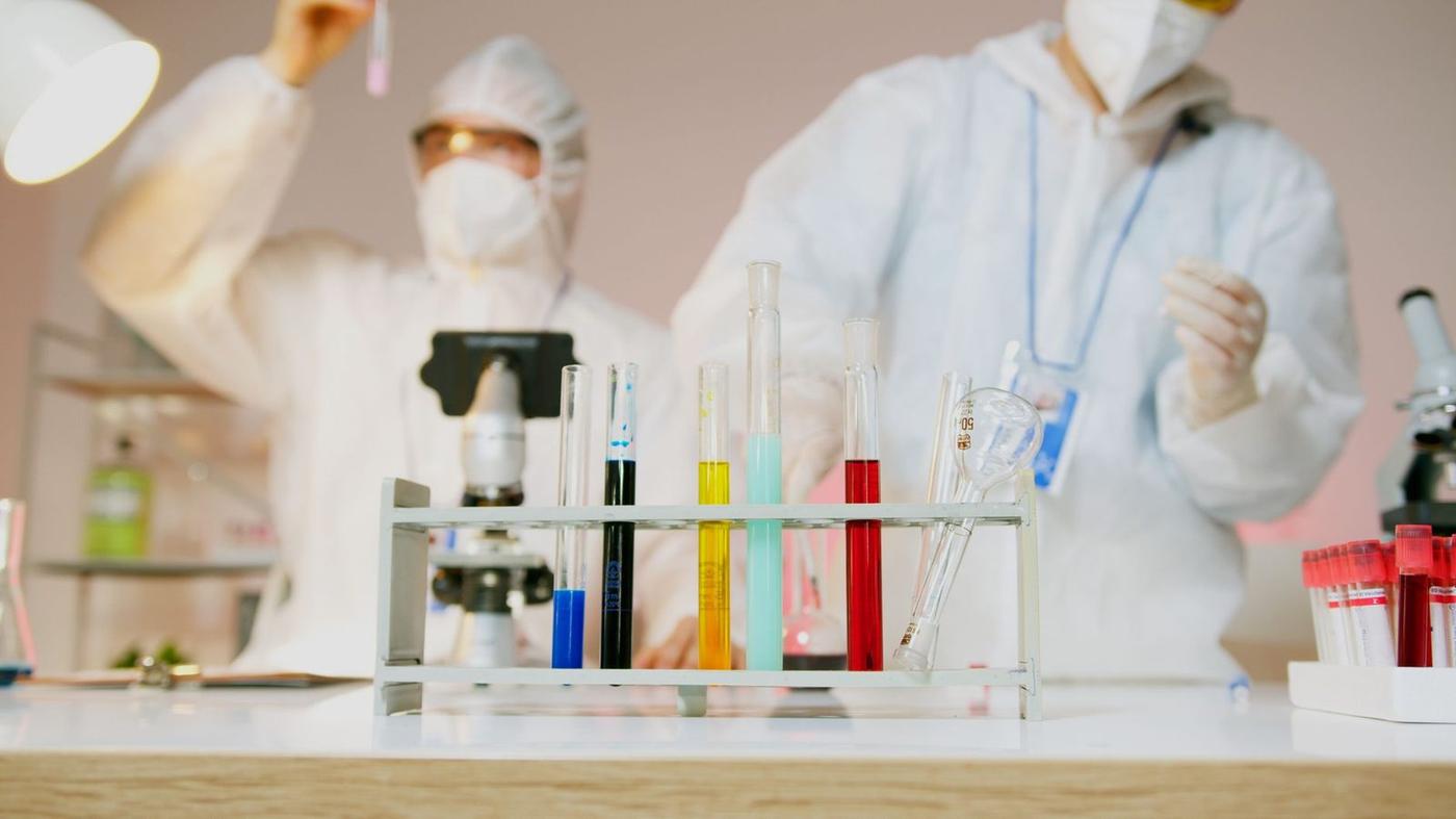 علوم آزمایشگاهی در روسیه ۲۰۲۶ | از تحصیل تا اشتغال و اقامت
