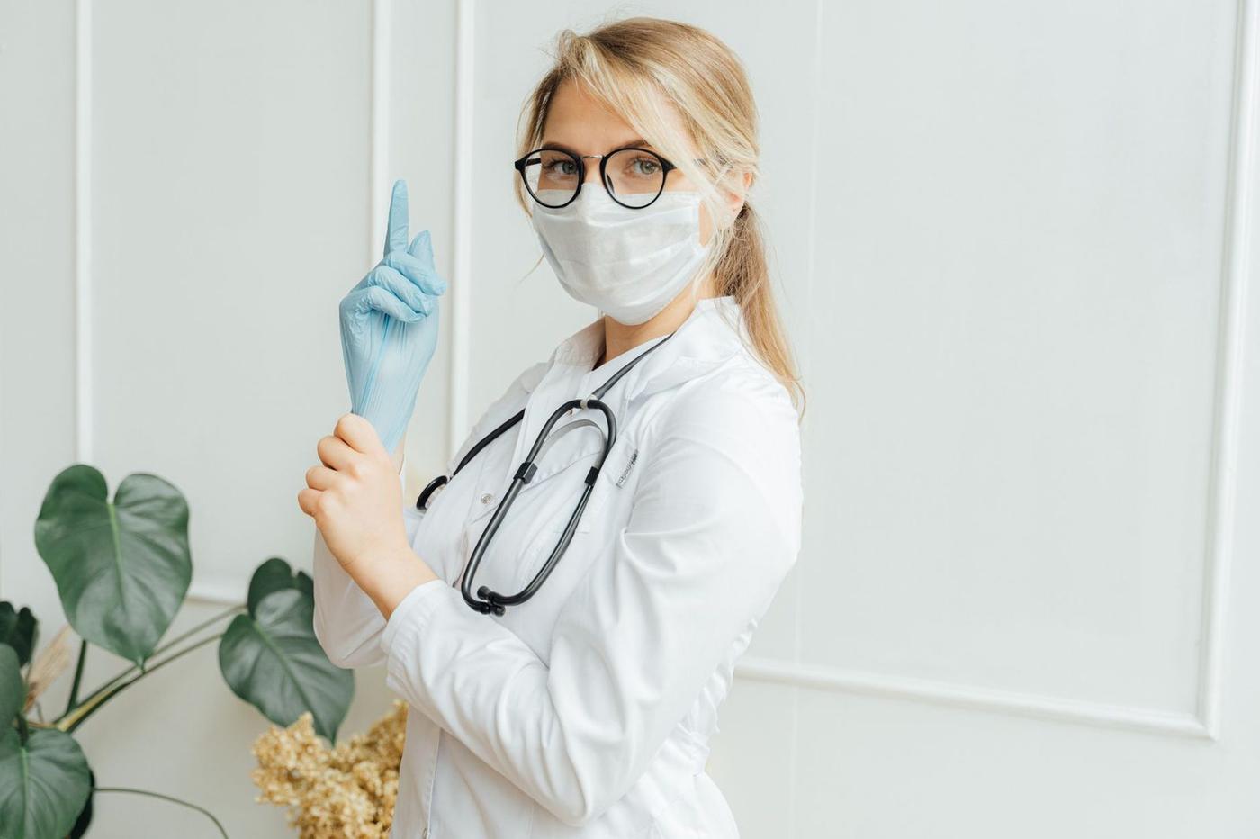 تحصیل تخصص پزشکی در آمریکا: شرایط ۲۰۲۶، آزمونها و مراحل پذیرش