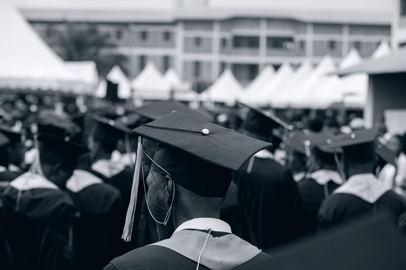 انواع رشتههای تحصیلی آنلاین در دانشگاههای انگلستان — راهنمای جامع تحصیل آنلاین در انگلستان ۲۰